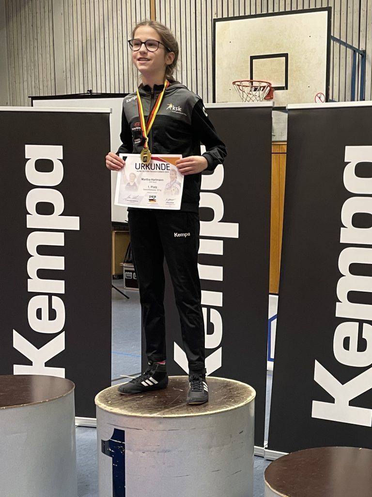 Hartmann triumphiert, starke Podestplätze für Teamkolleginnen: Martha Hartmann wurde Erste.