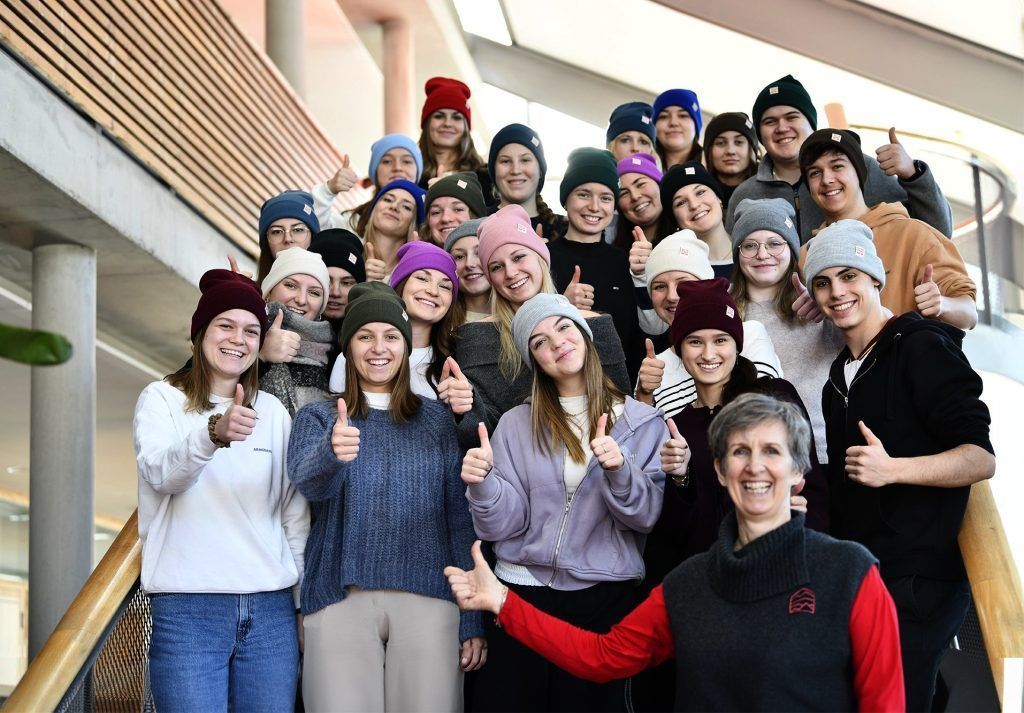 Bezauer Wirtschaftsschülerinnen und -schüler lernen von erfolgreichen Frauen