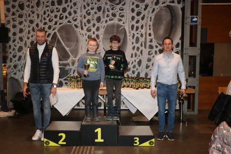 Stimmungsvolle Weihnachtsfeier der Dornbirner Judokas: Strahlende Gesichter bei den Ehrungen.