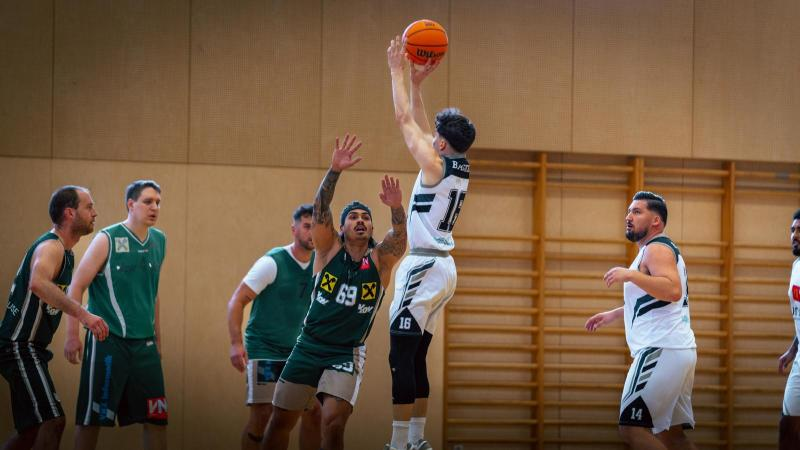 Vom Feldkircher Korbjäger zum College-Basketballer in Nebraska