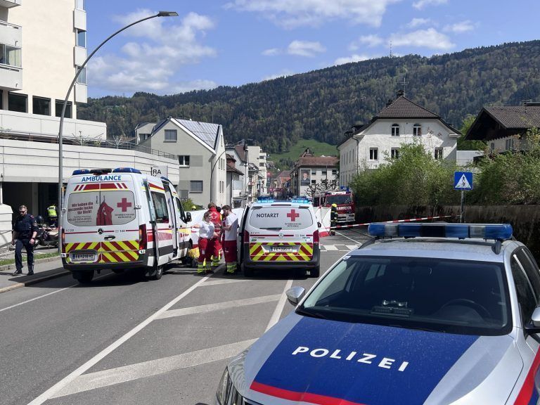 Verkehrsunfall in Bregenz - Fahrradfahrer verstorben