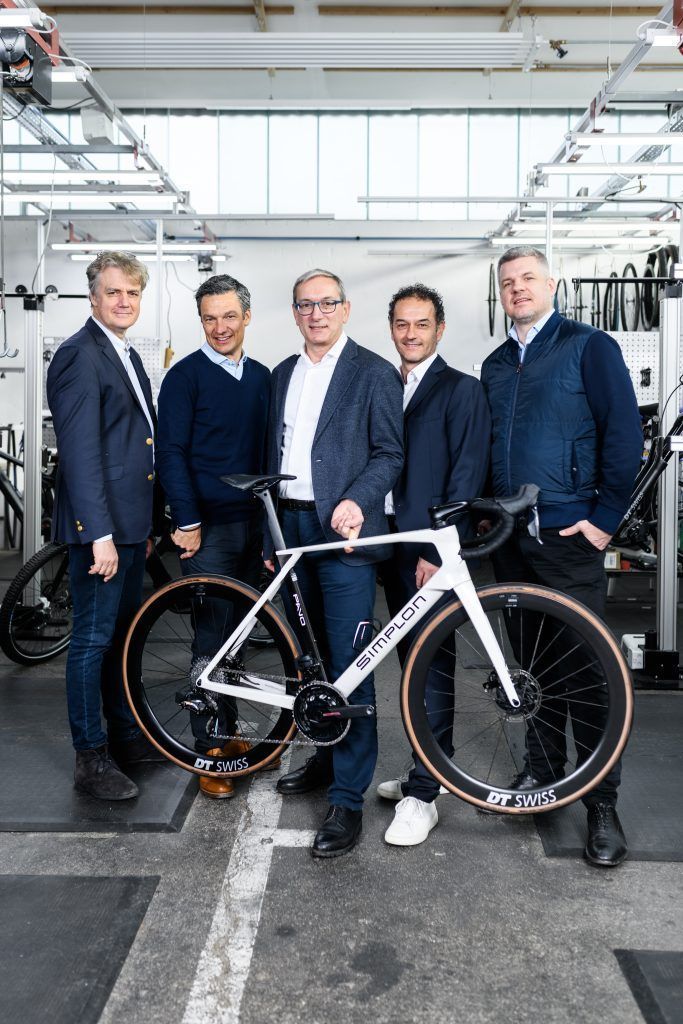 Frohe Weihnachten für Mitarbeiter: Investor führt Fahrradhersteller Simplon weiter