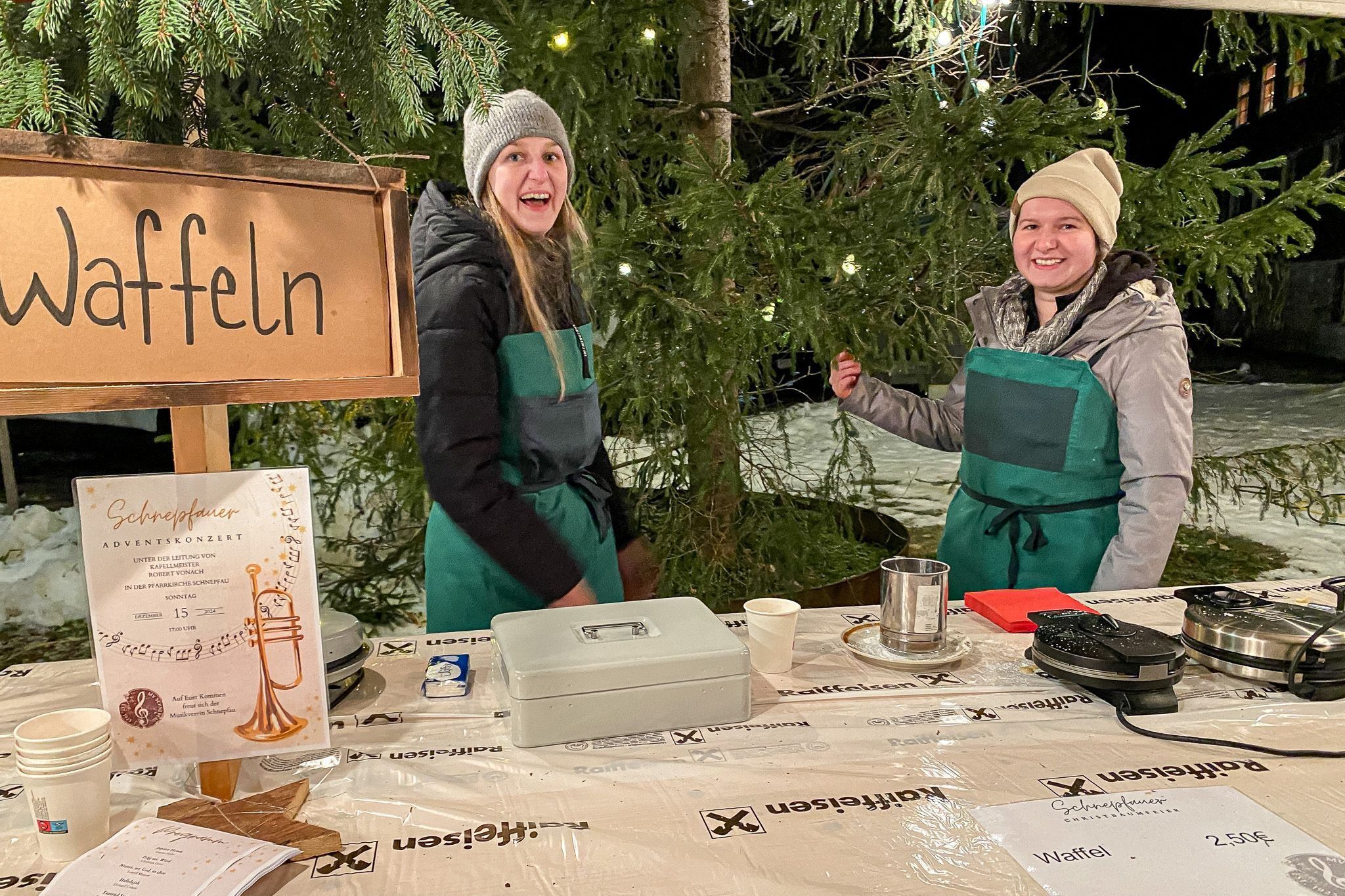 Weihnachtlicher Flair bei der Schnepfauer Christbaumfeier