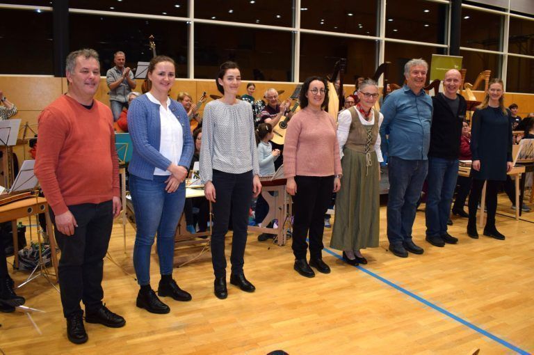 Zither und Hackbrett wieder im Trend: Die Referenten verstanden es, die Teilnehmer zu begeistern.