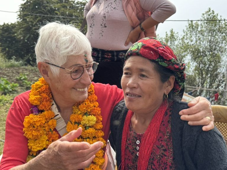 Wolfgang Bartl, Nepal, let the children walk, benefizveranstaltung