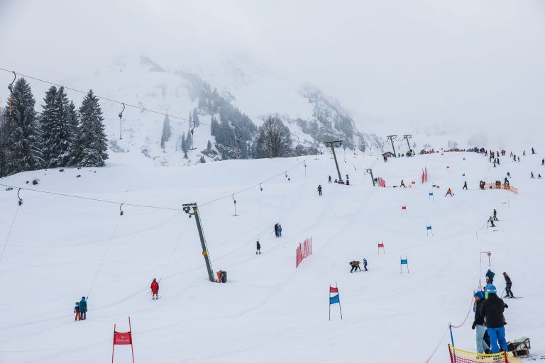 Kleine Rennläufer groß in Fahrt