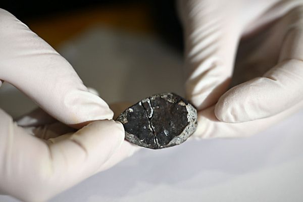 Fragment von &#8220;Haag-Meteorit&#8221; landete auf Einfamilienhausdach