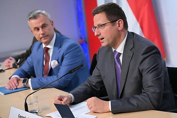 Burgenland: Ungarischer Minister gibt Hofer Wahlkampfhilfe