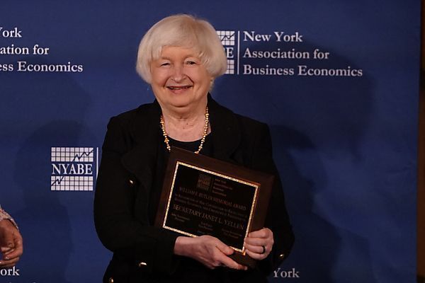 Yellen kritisiert Trumps Plan für neue Zollbehörde