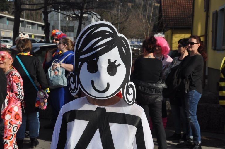Thüringen im Faschingsfieber: Martina aus Thüringen war heuer ein Strichmännchen, gut verkleidet meinte sie, macht mehr Spaß