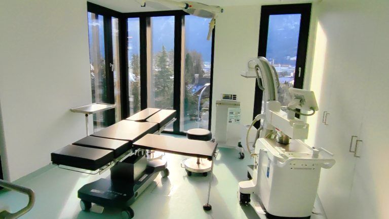 Erfahrung in der Chirurgie: Dr. Armin Suckert und Dr. Michael Ostermann setzen auf fundierte Diagnosen und individuelle Behandlungen. - Gesundheitscampus - viele Spezialisten unter einem Dach - Gesundheitscampus