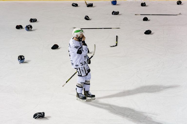 Eskalation beim Eishockey: Welche Rolle spielte das Publikum?