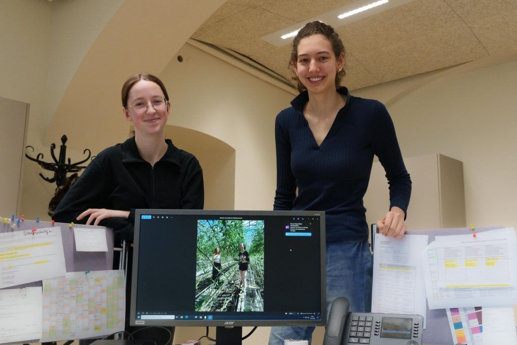Praktikum in Island: Zwei HLS-Schülerinnen zwischen Tomaten und Teamgeist im Öko-Dorf