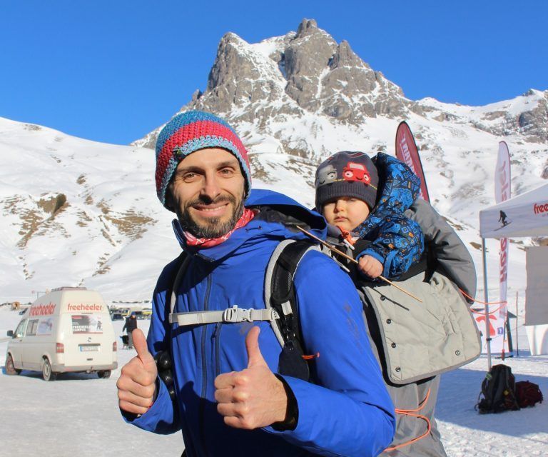Telemarken – die pure Ski-Nostalgie: Für Philipp Hämmerle und Söhnchen Kimi war das Freeheeler Testival ein Pflichttermin, ist er doch einer der ganz wenigen Telemark-Skilehrer.