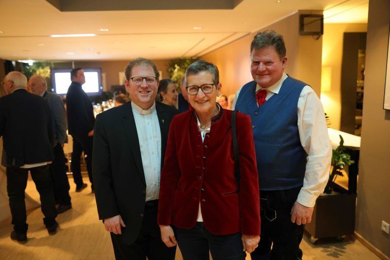 Stadtmusik Feldkirch lud zum 24. Neujahrsempfang: Dompfarrer Fabian Jochum, LR a.D. Greti Schmid und Bern hard Appelt (Tenorhorn).