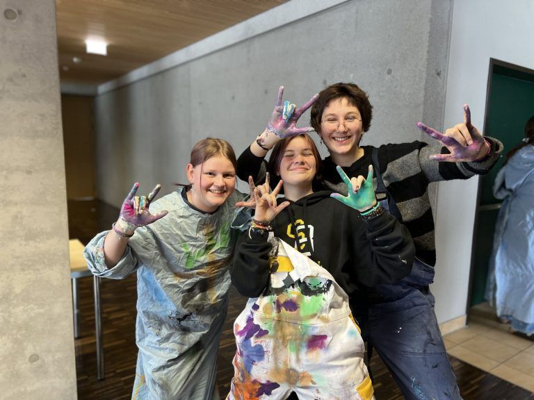 Wälder Gymnasium stellt sich vor: Schüler des bildnerischen Zweigs präsentieren ihre Arbeiten.