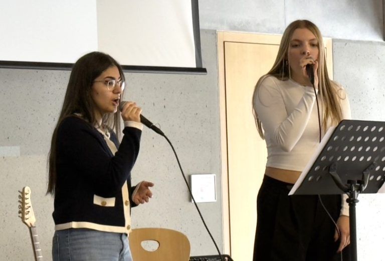 Kreativ, musikalisch und naturwissenschaftlich: Ihre musikalische Begabung demonstrierten die Sängerinnen eindrücklich.