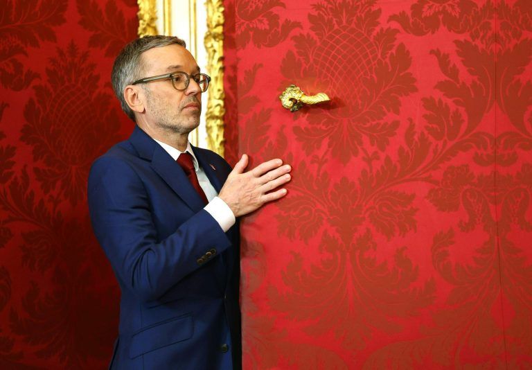 Van der Bellen beauftragte Kickl mit Regierungsbildung