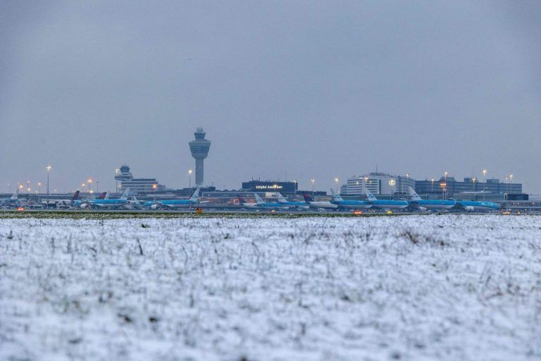 NETHERLANDS-WEATHER-SNOW