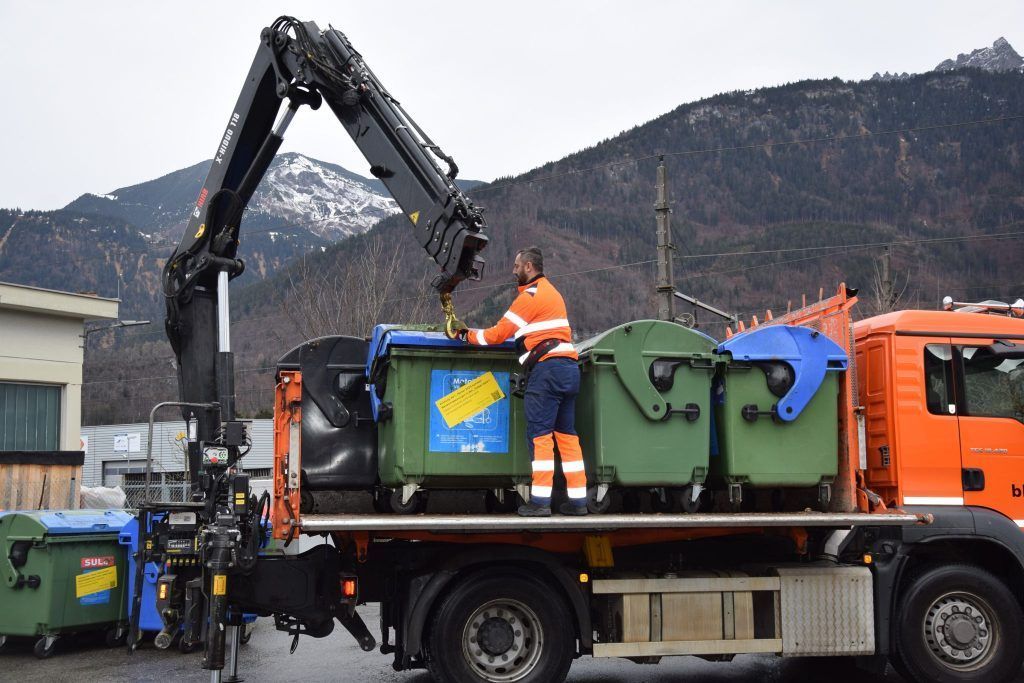 Abschied von der blauen Tonne: Was mit den Altmetall-Containern jetzt passiert
