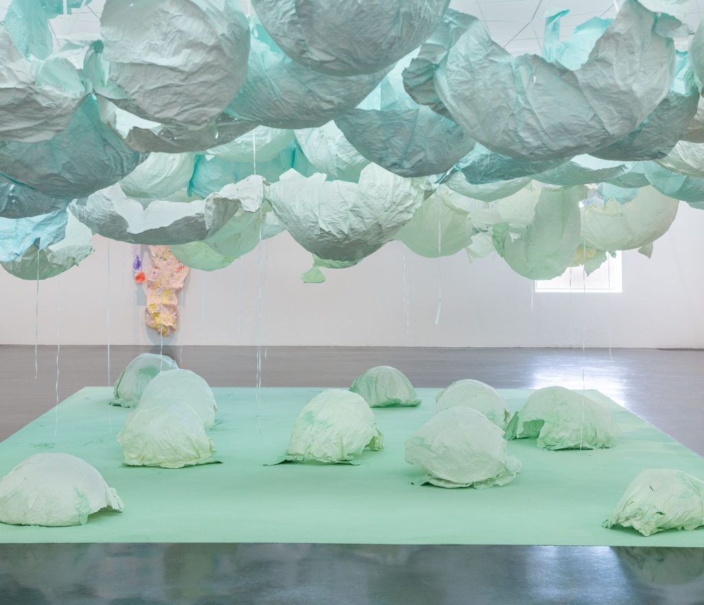 Vielfältige Kunstinstallationen im Kunstraum