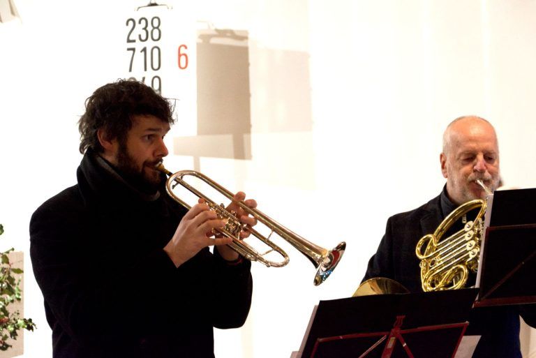 Messfeier mit Pfarrmoderator Hans Tinkhauser - Musik: Bläserquartett der Musikschule Montafon, Pfarrkirche Gantschier