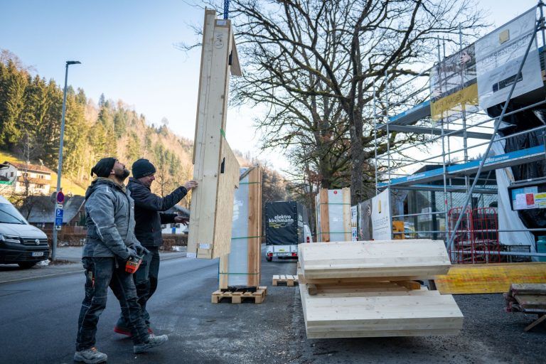 Umbau Karrenseilbahn Dornbirn, Baustelle