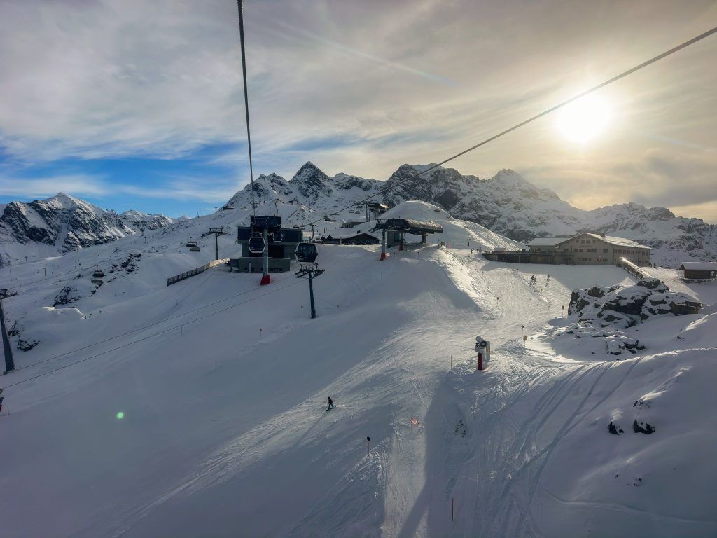 Dynamic-Pricing: Auch zum Saisonende hin hohe Tagespreise in den Skigebieten