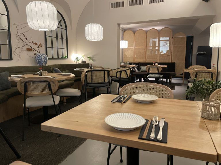 Xinyu Du, Mint Asian Restaurant & Bar, Feldkirch, Innenstadt