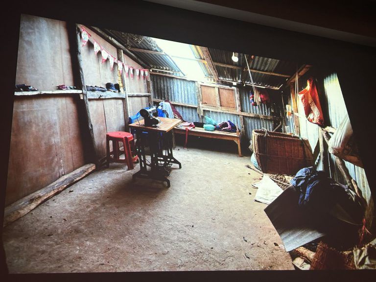 Benefizveranstaltung Nepal Wolfgang Bartl let the children walk