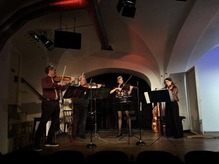 „Weltberühmtes Streichquartett sucht …