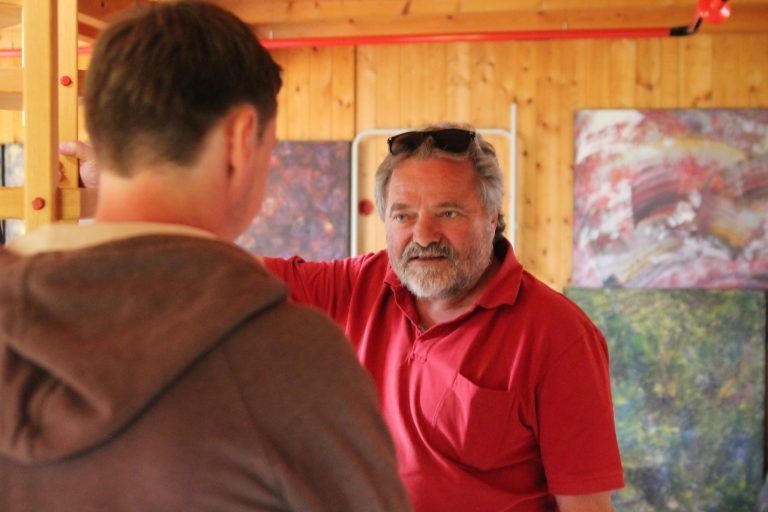 Z'nüne bei Bildhauer Herbert Meusburger