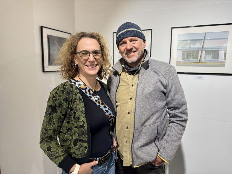 Vernissage Minimalist