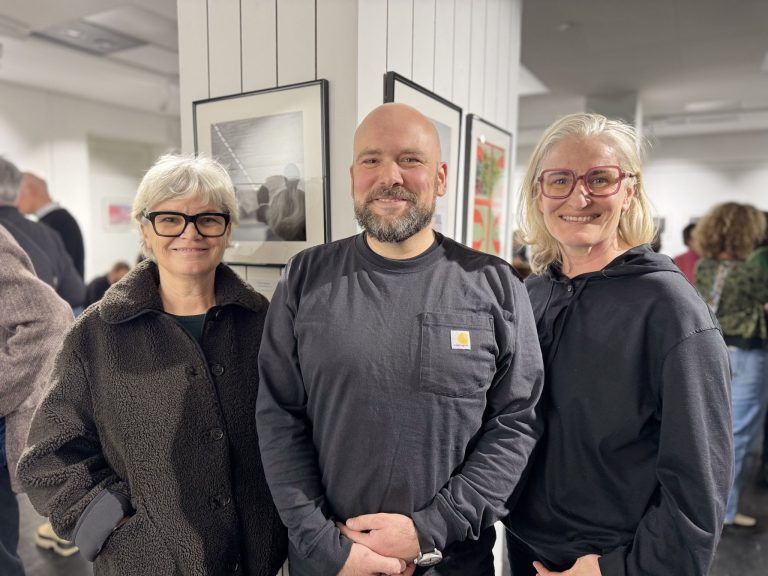 Vernissage Minimalist