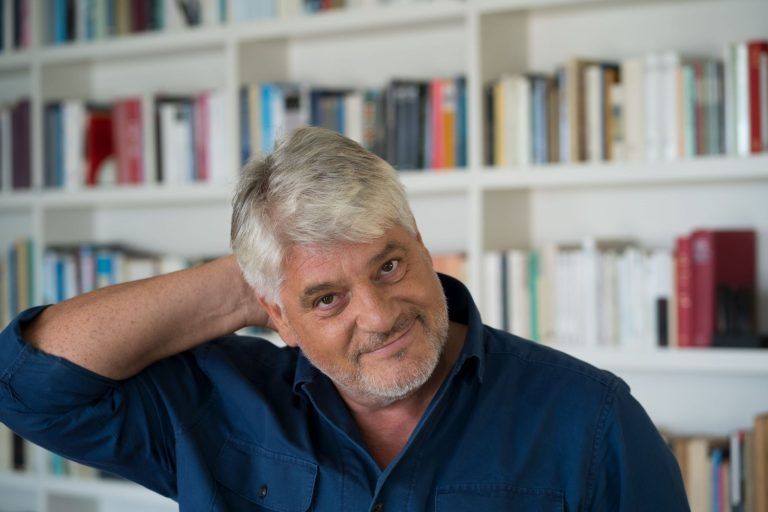„Unser Sternenhimmel ist untypisch“: Raoul Schrotts Einblick in fremde Kulturen