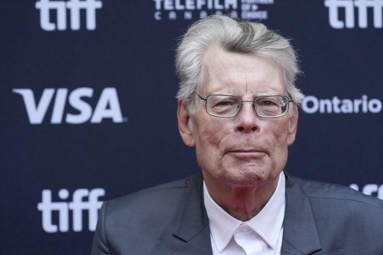 Stephen-King-Radio-Stations