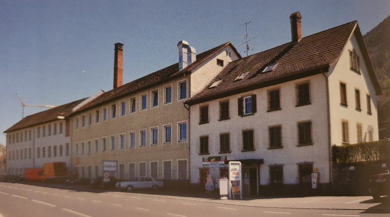 Die Tuchhändlerin und die Weberei von Tisis
