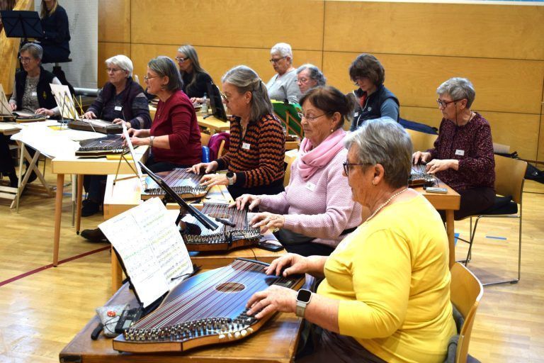 Zither und Hackbrett wieder im Trend: Die breit gefächerte Stückauswahl kam gut an.