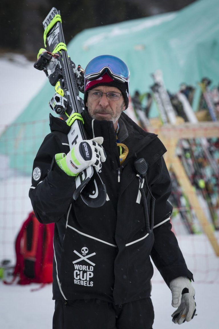 Ein Leben für den perfekten Schliff: Pro Skirennen brachte er sechs bis acht Paar Skier von Vonn für sie mit. (HEAD)