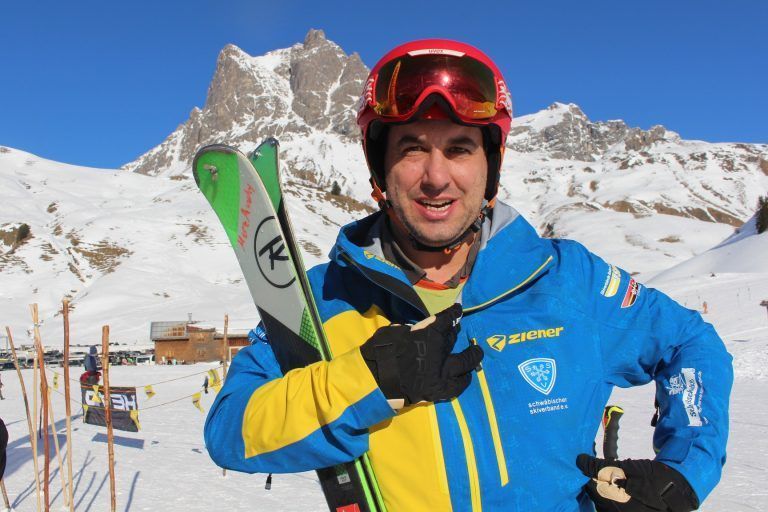Telemarken – die pure Ski-Nostalgie: In der süddeutschen Nachbarschaft ist Telemarken weiterverbreitet als in Vorarlberg erläutert Andreas Merz vom Schwäbischen Skiverband. Der Deutsche Skiverband veranstaltet seit vielen Jahren internationale Telemark-Meisterschaften – 2022 fand diese im Kleinwalsertal statt.