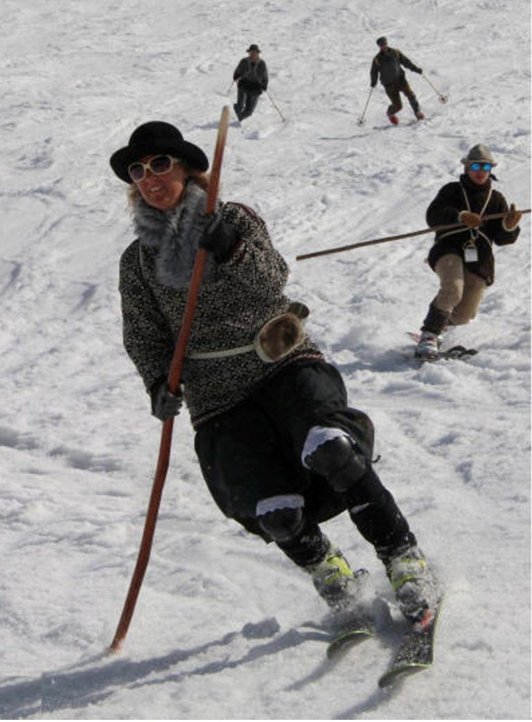 Telemarken – die pure Ski-Nostalgie: Echte Telemarker erkennt man auch an der Original Einstock-Technik.