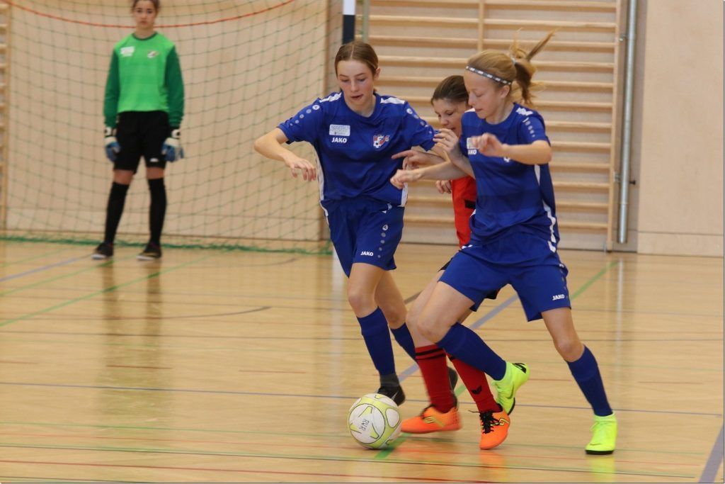 Fußball-Hallenzauber im Wiesenbachsaal