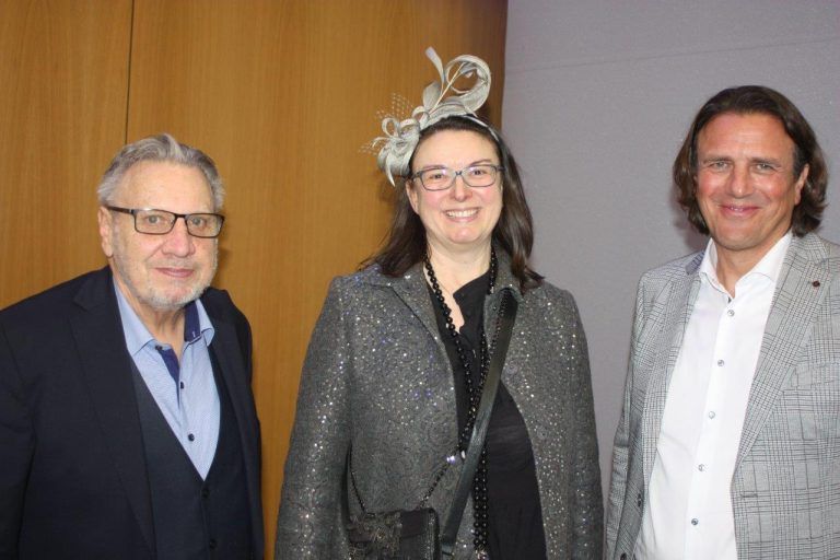 Bürgermeister Gerd Hölzl mit Margit Hinterholzer und Hans Jörg Ellensohn gehen optimistisch ins neue Jahr.
