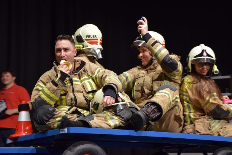 Beim diesjährigen Feuerwehrball gab es jede Menge zu lachen. (Feuerwehr Lustenau)