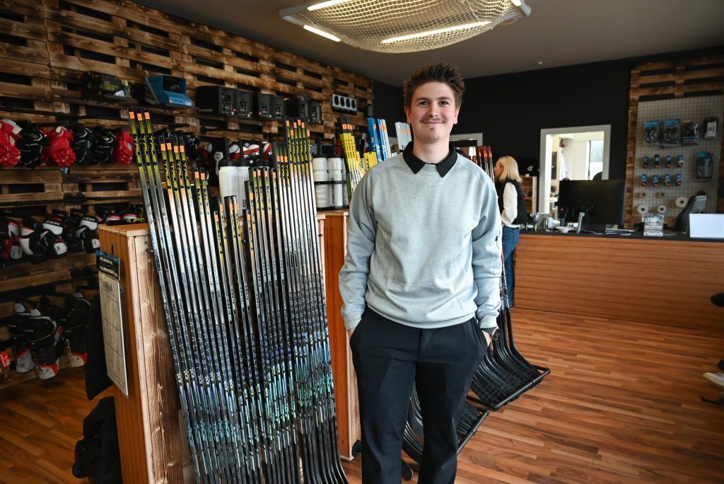 Lustenauer Eishockey-Fachhandel zieht in die Holzstraße