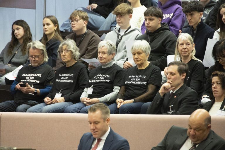 Investitionen in die Zukunft oder nur Zement und Beton? Im Landtag geht es heiß her