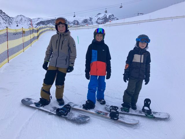 Skipiste statt Schulbank: Auch die Snowboardfahrer kamen auf ihre Kosten