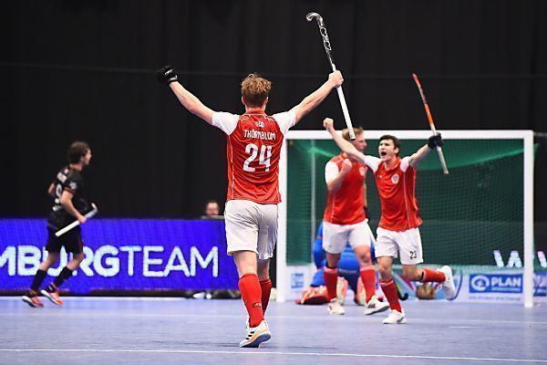 Österreichs Frauen und Männer im Finale der Hallen-WM