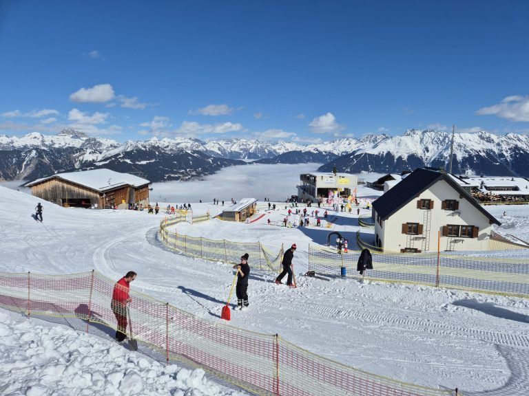 Bau der Buckelpiste am Golm