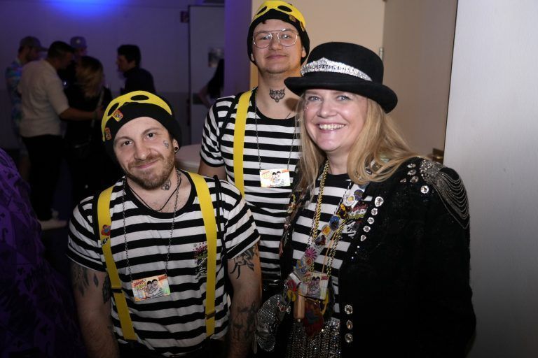 Ringerball 2025: Fasching und Unterhaltung!: Prinzessin Margot mit zwei ihrer „räuberischen“ Gefolgsleute